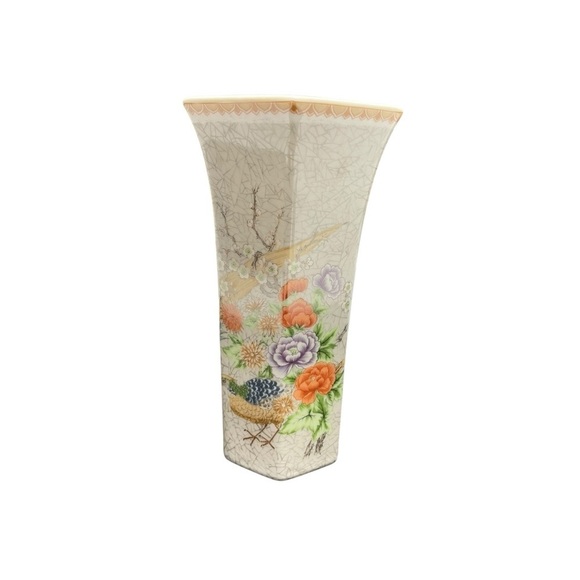 Fleurs De Chine Shafford Ceramic Vase features peasant birds and flowers 7.25T - Picture 3 of 12